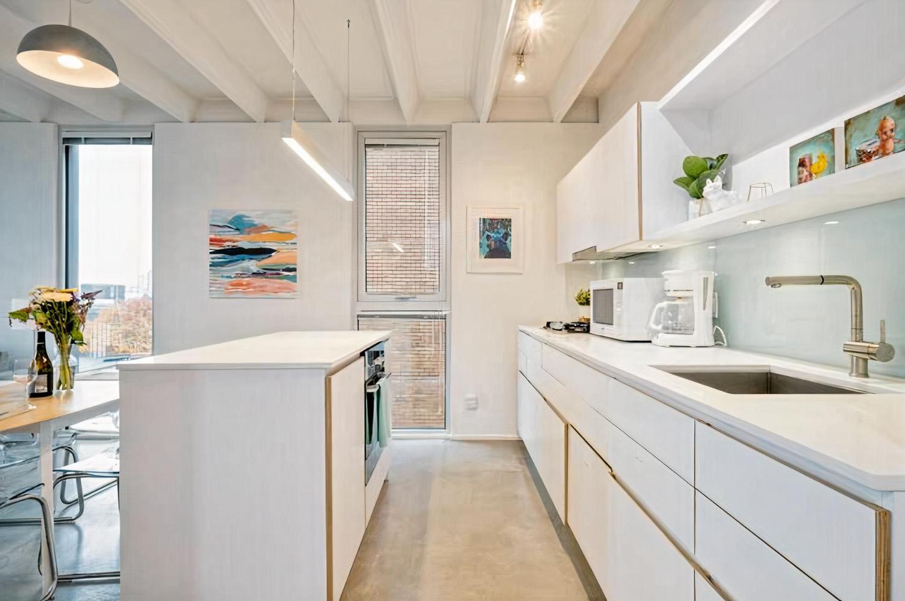 Modern, Bright & Central 1-Bed Downtown Apt Close To Rogers Arena Vancouver Exteriör bild